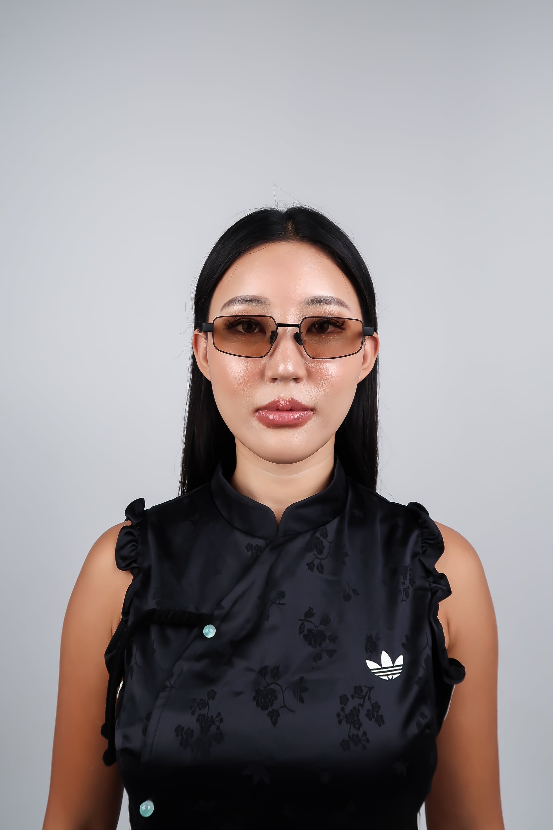 KAGAMI - MATTE BLACK / COLA PHOTOCHROMIC