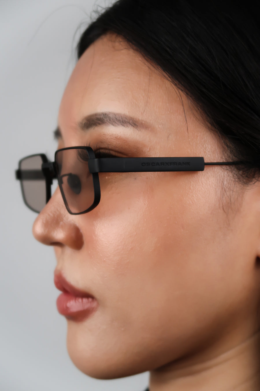 KAGAMI - MATTE BLACK / COLA PHOTOCHROMIC