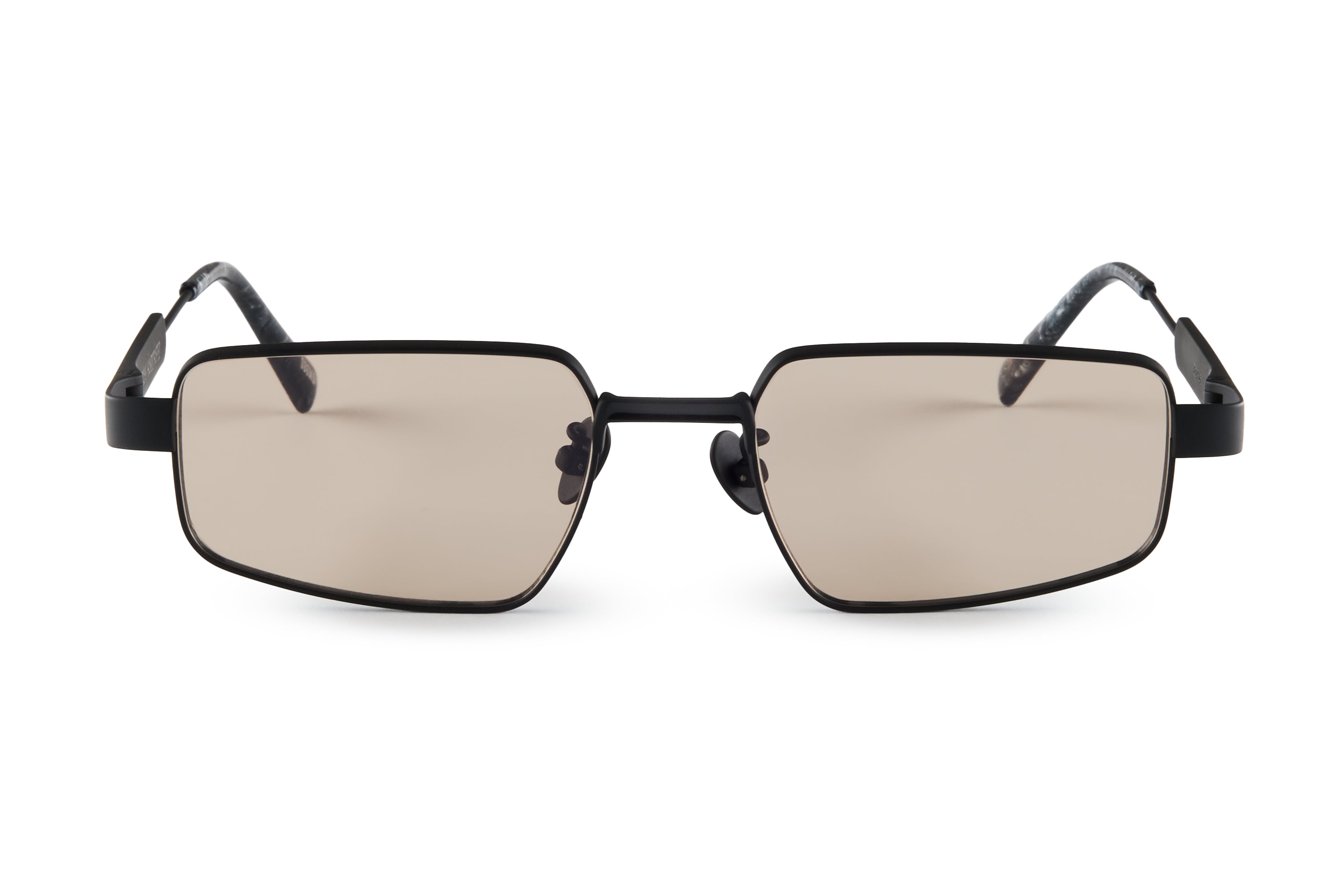 KAGAMI - MATTE BLACK / COLA PHOTOCHROMIC