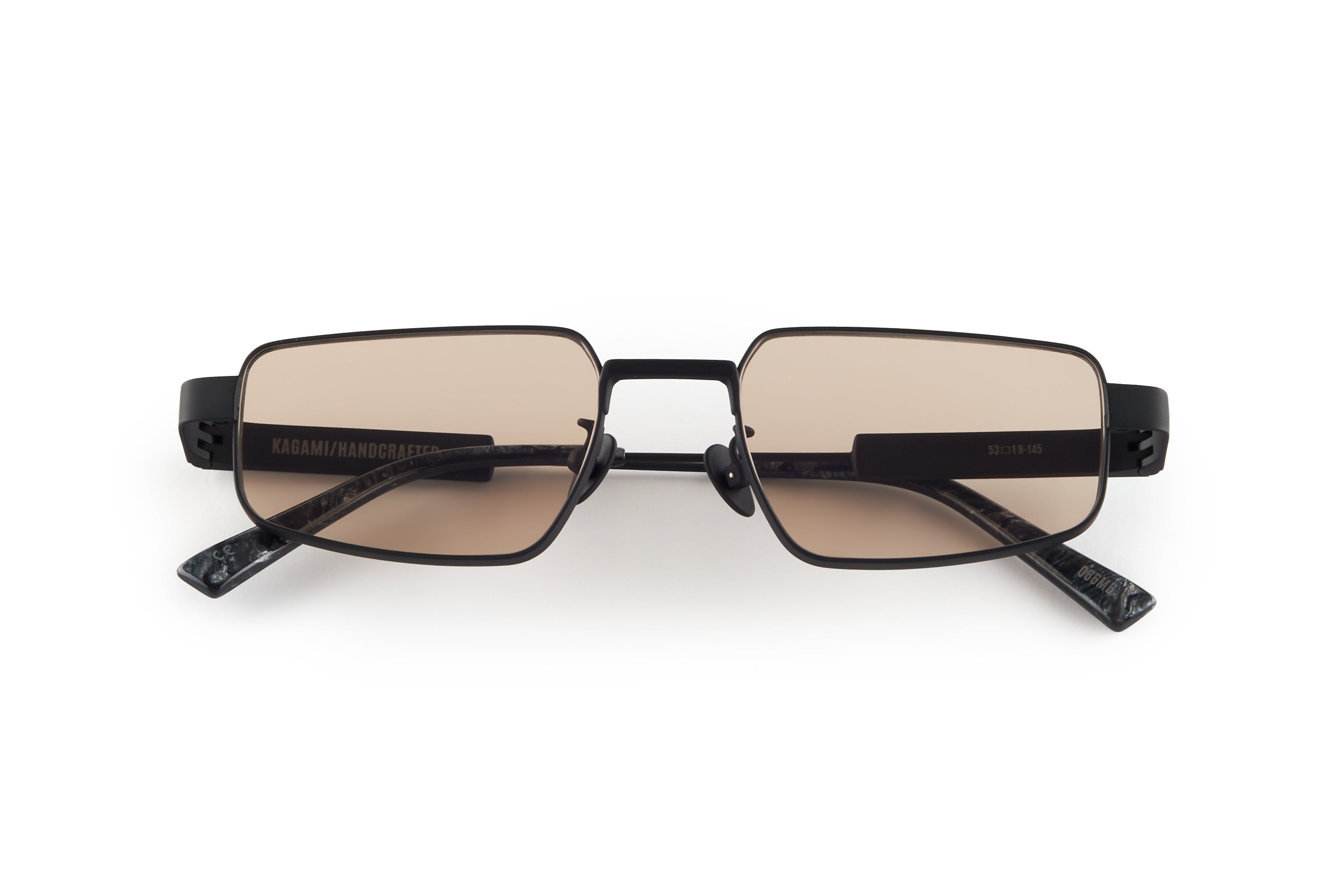 KAGAMI - MATTE BLACK / COLA PHOTOCHROMIC
