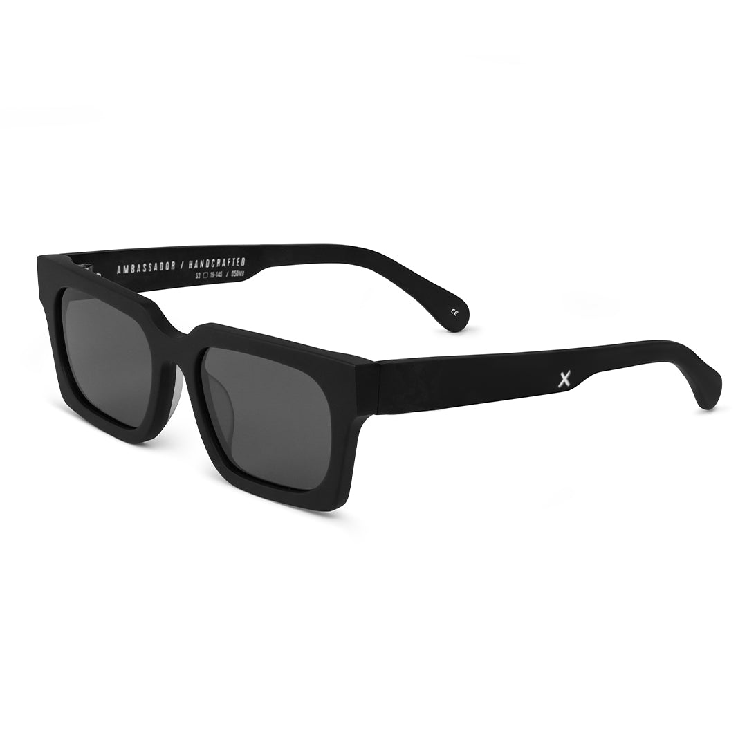 AMBASSADOR/ MATTE BLACK