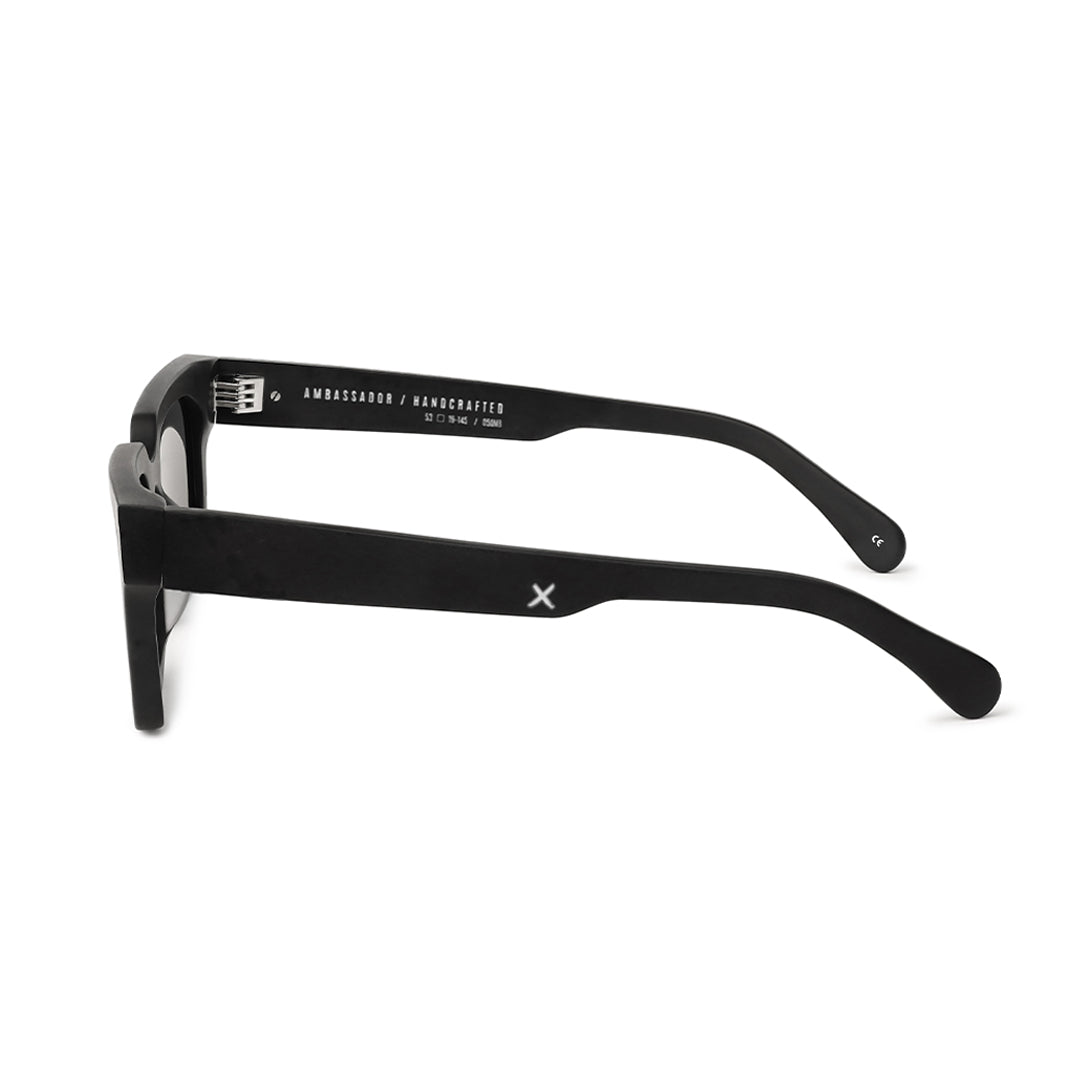 AMBASSADOR/ MATTE BLACK