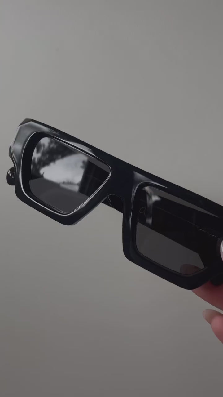 ACID AVE - Gloss Black