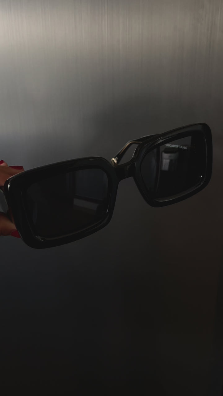 LAS PALMAS / GLOSS BLACK