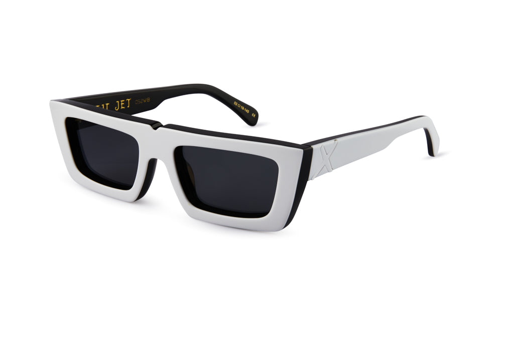 LIL JET/ WHITE BLACK